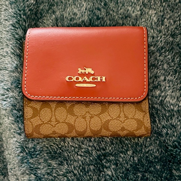 Coach Handbags - Like New Coach Colorblock Trifold Wallet